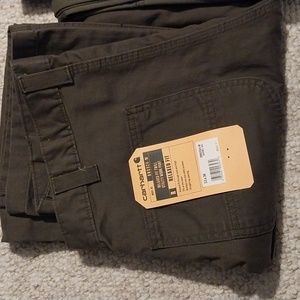 **SOLD**2 pairs of Carhartt pants 33×36